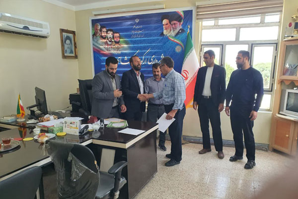 طی-مراسمی-از-کارگران-شهرداری-ارکواز-ملکشاهی-تجلیل-شد-2.jpg

