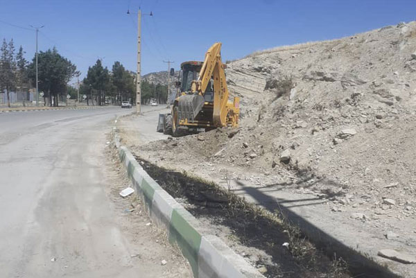 عملیات-ساماندهی-مسیر-سلامت-شهرستان-ملکشاهی-توسط-شهرداری-ارکواز-4.jpg
