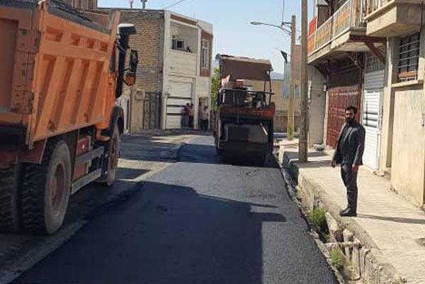 ادامه-عملیات-اجرای-پروژه-بزرگ-آسفالت-خیابان-های-سطح-شهر-ارکواز-در-حضور-یوسف-محمدی-مقدم-5.jpg